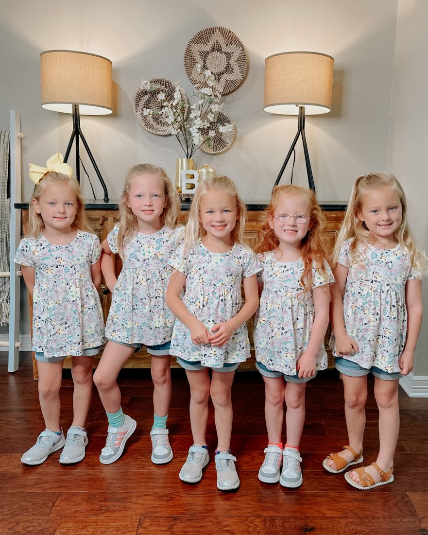 OutDaughtered – It's a Buzz World